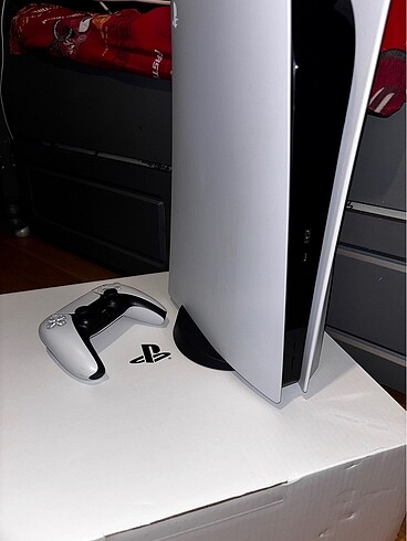PS5 Standart Edition 825 GB
