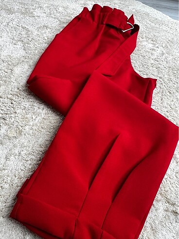 Kırmızı pantolon - Görsel 2