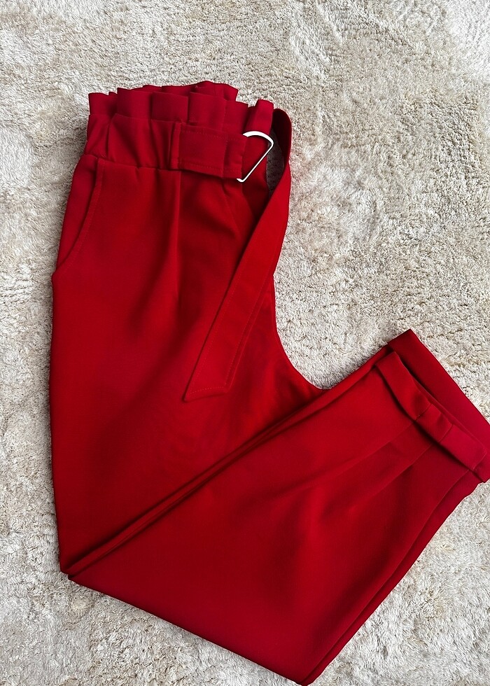 Kırmızı pantolon - Görsel 3