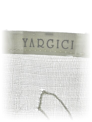  Beden Yargıcı Eşarp / Fular %70 İndirimli.