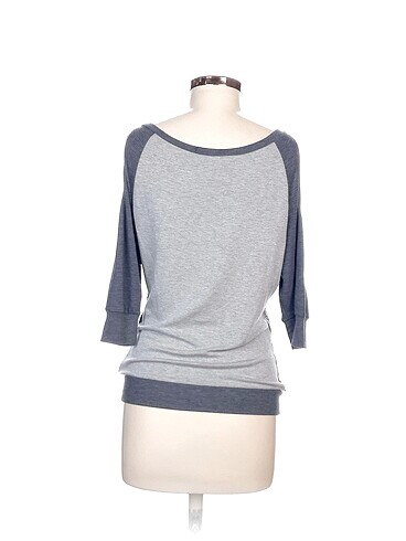 s Beden Guess Bluz %70 İndirimli.