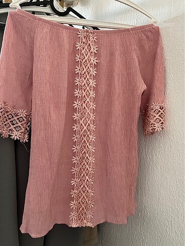 xl Beden Omzu açık pembe tişört