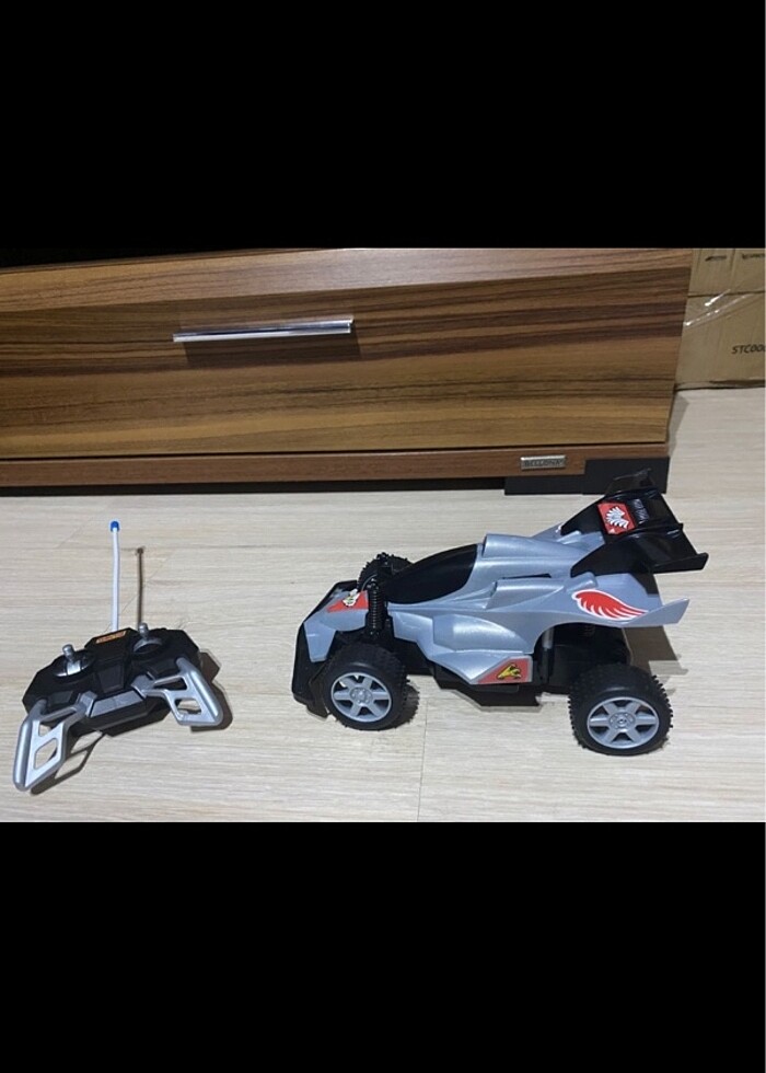 Uzaktan kumandalı araba - Görsel 2