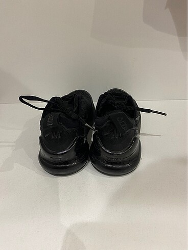 28 Beden siyah Renk Nike Air Max 270 Çocuk Spor Ayakkabı