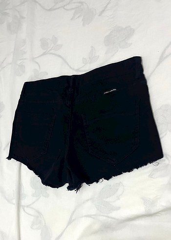 36 Beden Dantel Detaylı Bershka Siyah Şort