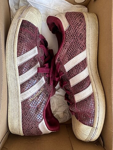 Adidas Superstar