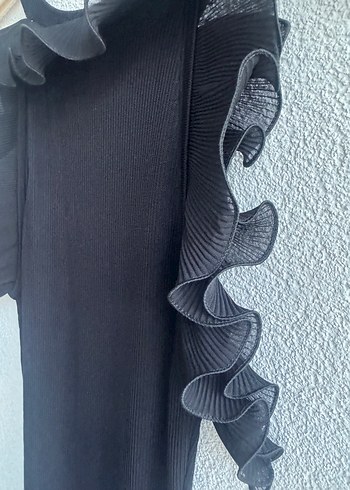 Fırfırlı Siyah Uzun Kolsuz Elbise - Görsel 4