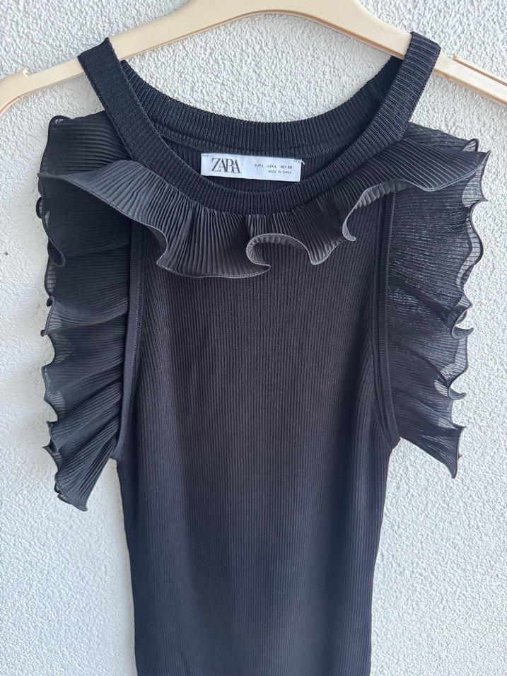 Fırfırlı Siyah Uzun Kolsuz Elbise - Görsel 2