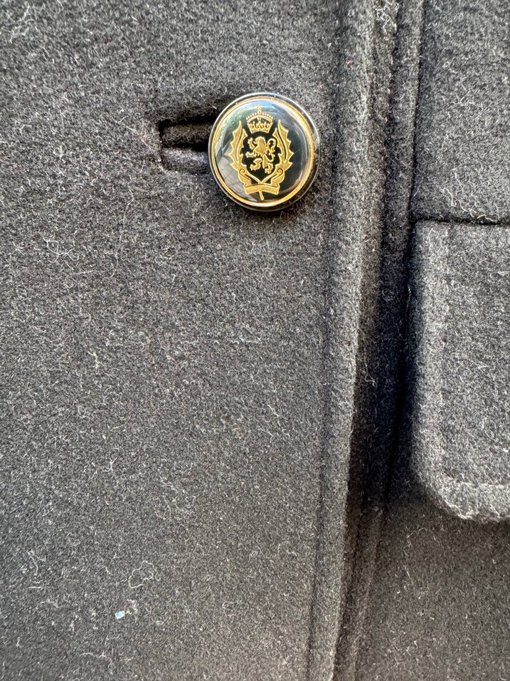 Düğmeli Siyah Uzun Kaban - Görsel 4