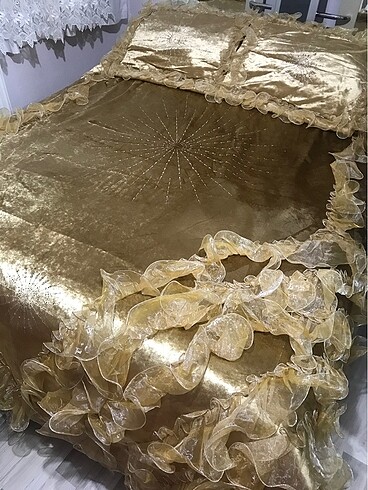 Diğer şık gold çift kişilik yatak örtüsü