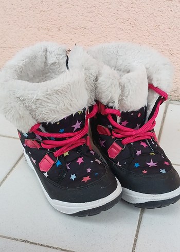 KIZ ÇOCUK KAR BOTU - Görsel 2