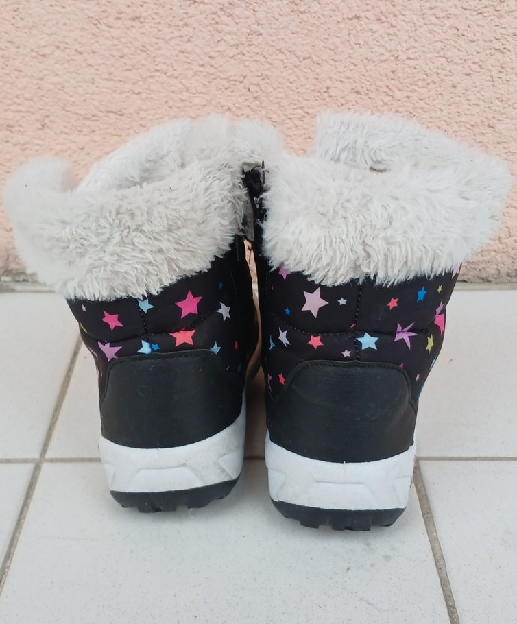 KIZ ÇOCUK KAR BOTU - Görsel 4