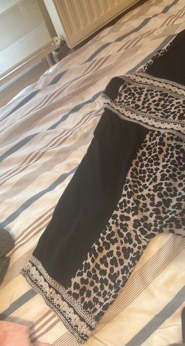 Siyah Yılan Desenli Uzun Kadın Kimono - Görsel 3