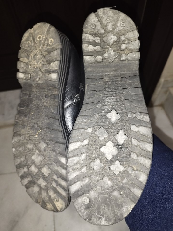 inci marka siyah deri yarım bot 40 numara - Görsel 4