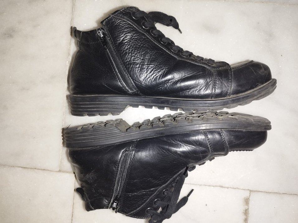 inci marka siyah deri yarım bot 40 numara - Görsel 3