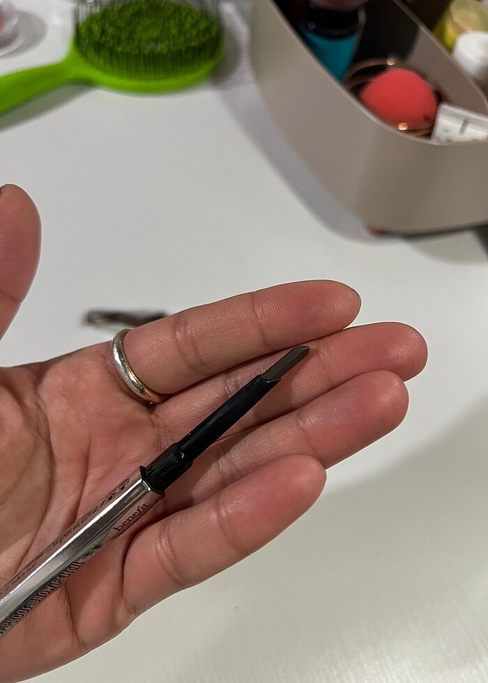 Benefit kaş kalemi - Görsel 2