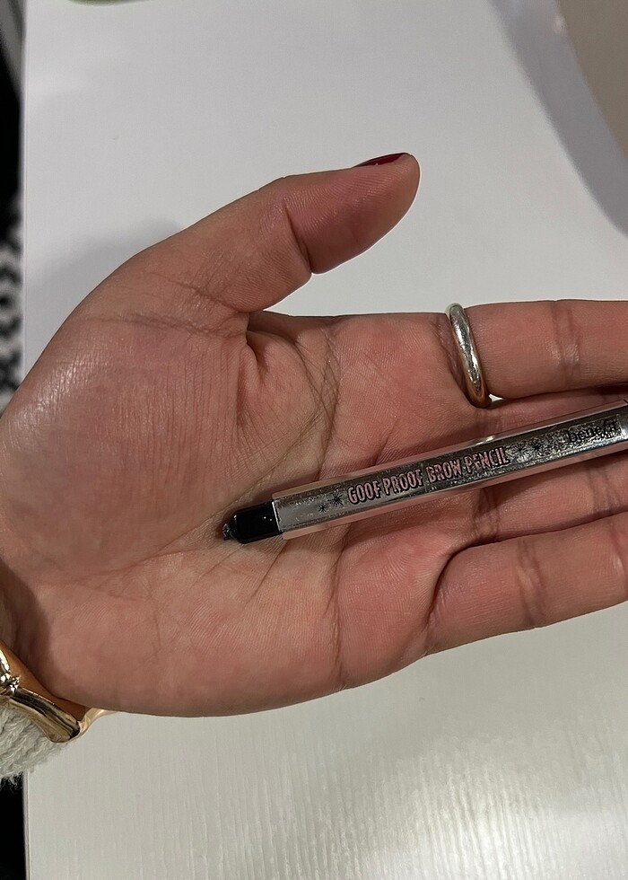 Benefit kaş kalemi - Görsel 3