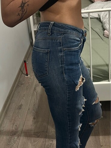 LC Waikiki Düşük Bel Yırtık Jean