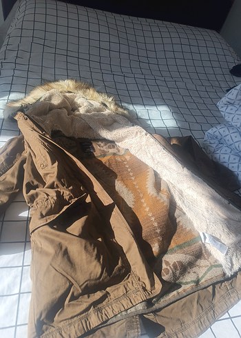 Kürk Detaylı Kahverengi Kadın Mont - Görsel 4