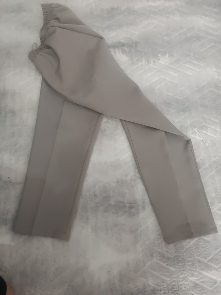 Gri Bej Kadın Normal Kesim Kumaş Pantolon çok rahat - Görsel 5