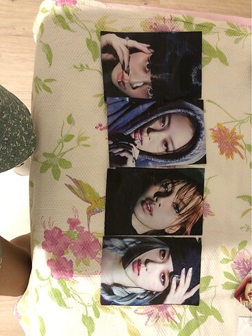 Diğer 4 adet fiyatı lisa jennie jisso rose poster