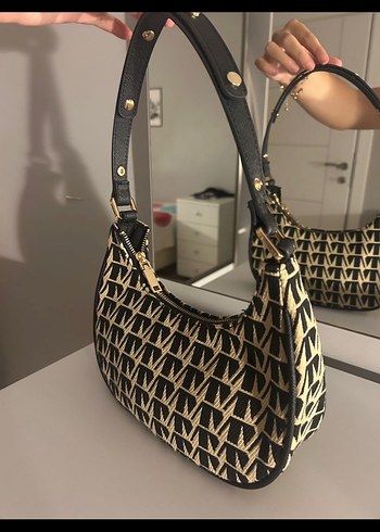 Mango monogram çanta