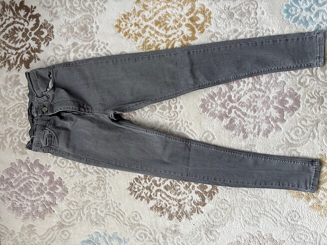 Gri Dar Jeans