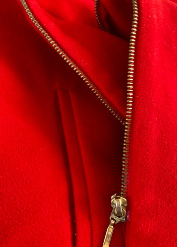 Kırmızı Fermuarlı Kaban - Görsel 5