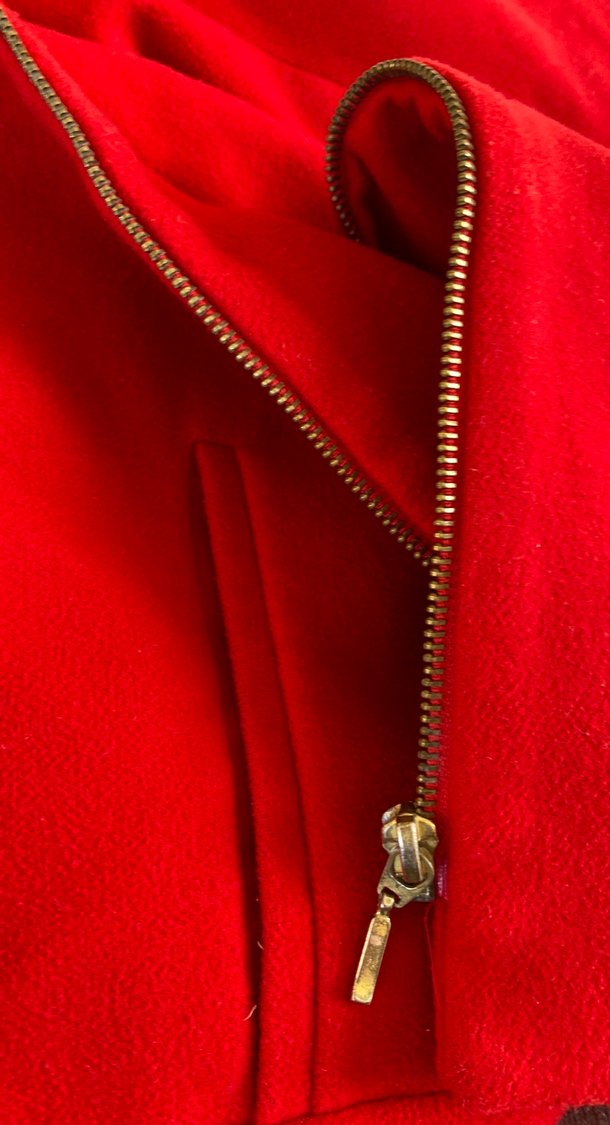 Kırmızı Fermuarlı Kaban - Görsel 5