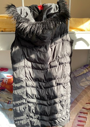 Kürk Detaylı Siyah Midi Kadın Yelek - Görsel 2