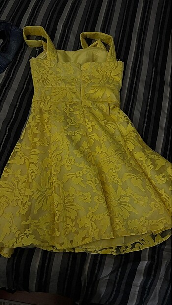 Koton Dilek Hanif sınırlı sayıda üretim sarı elbise - Görsel 5