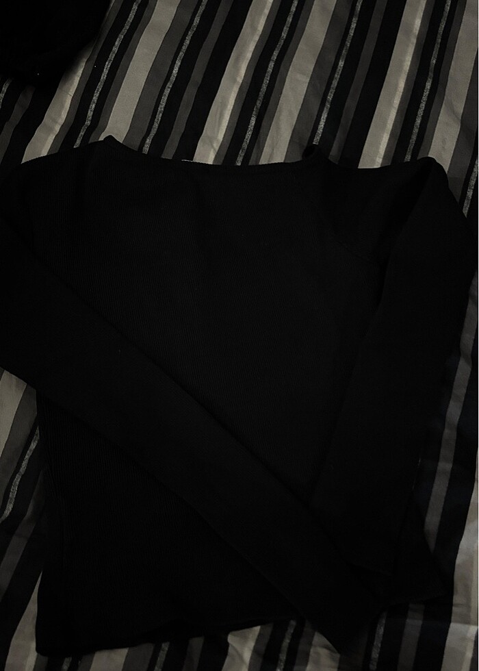 Trendyol uzun kollu üst - Görsel 3