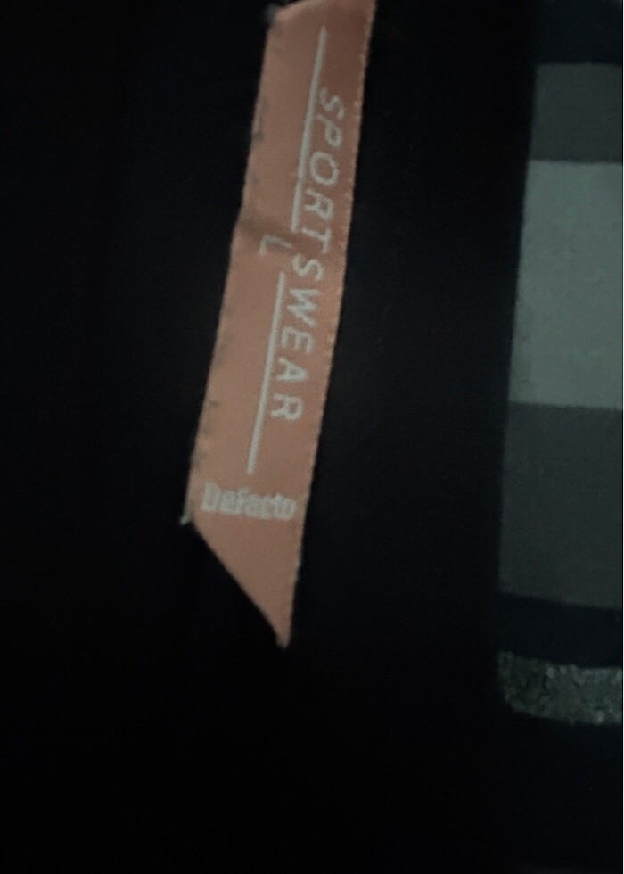 Defacto sportswear üst - Görsel 3