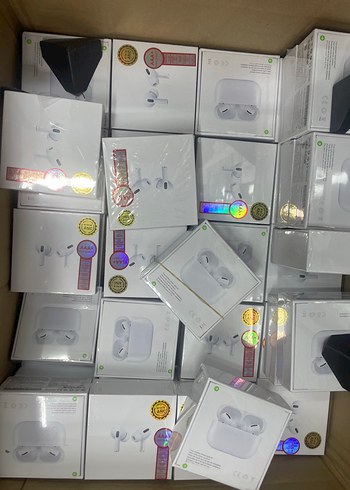 AirPods