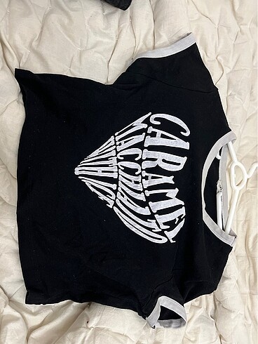 Siyah crop