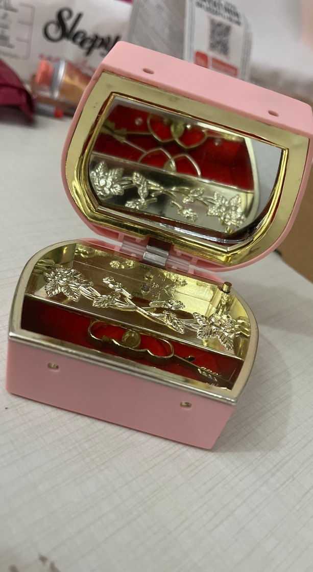 Pembe Hello Kitty kutu - Görsel 2