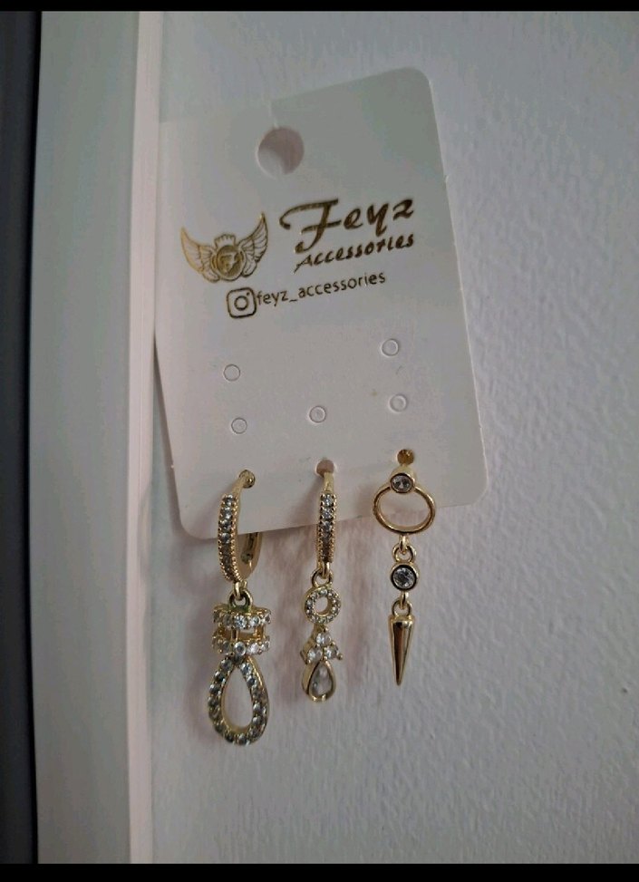 Zincir Detaylı Mini Altın Küpe Seti zirkon taş küpe seti - Görsel 2