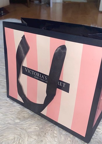 eski sezon victoria secret poseti - Görsel 3