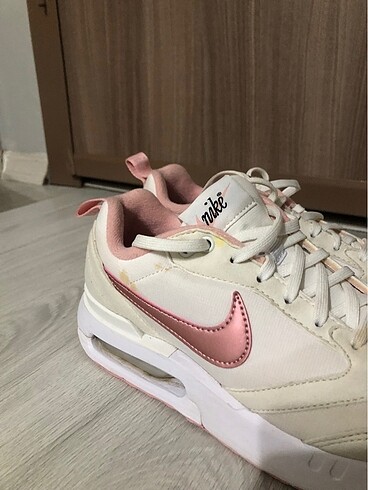 36,5 Beden Orijinal Nike Spor Ayakkabı
