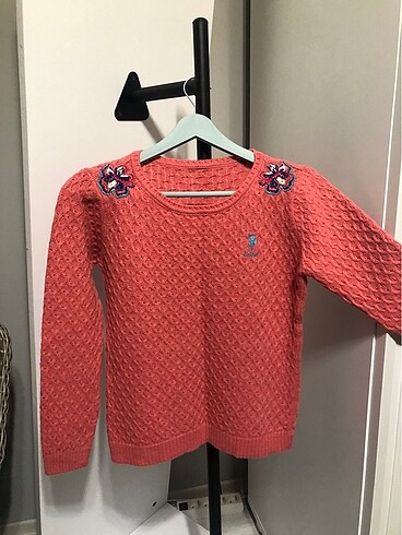 xs Beden çiçek işlemeli polo kazak