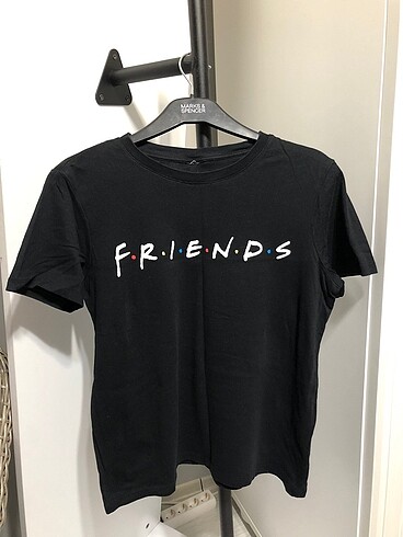 h&m friends tişört