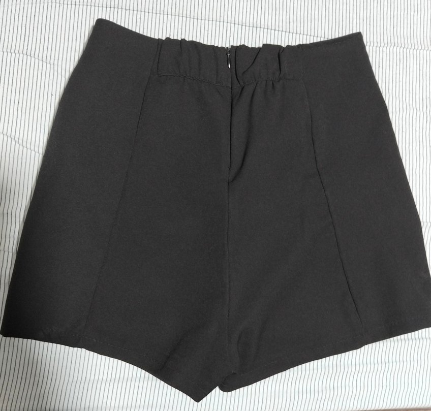 Siyah Şort Etek - Görsel 2