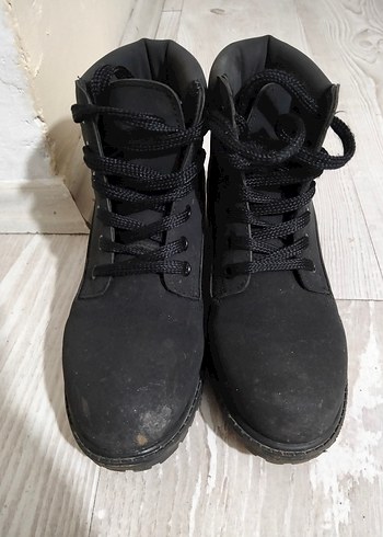 Siyah Bağcıklı Bayan Kauçuk Bot - Görsel 2