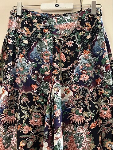 Zara Çiçek desenli pantolon
