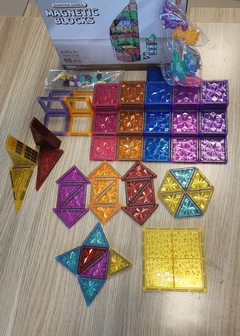 98 PARÇA(5.5CM)Manyetik Renkli Bloklar Eğitici Oyuncak