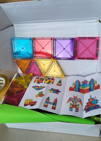 Beden 100 PARÇA(5.5CM)Renkli Manyetik Bloklarla Eğitici Oyuncak Seti