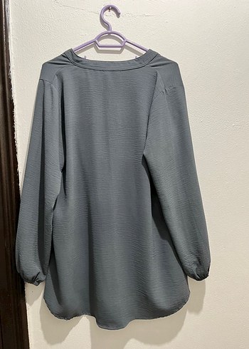 Gri Düğmeli Bluz - Görsel 4