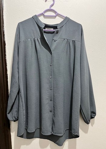 Gri Düğmeli Bluz - Görsel 2