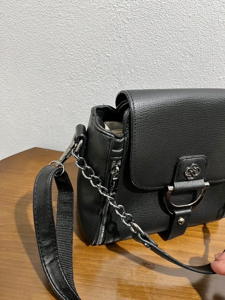 Siyah Deri Kemerli Yılan Desenli Gotik Çanta - Görsel 3