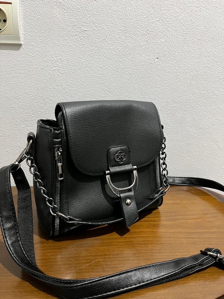 Siyah Deri Kemerli Yılan Desenli Gotik Çanta - Görsel 2